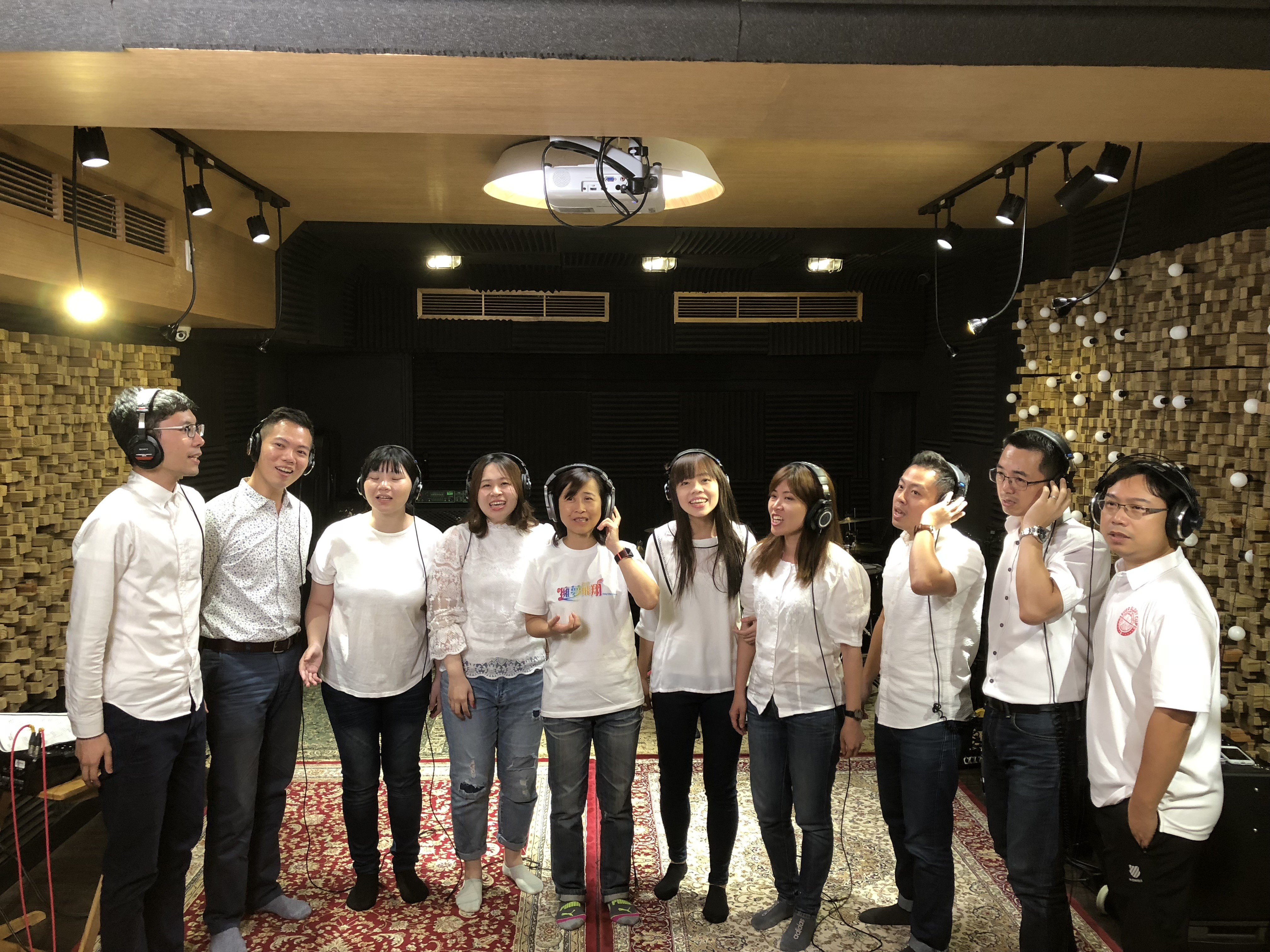 教師節快樂／老師洗腦歌抵加！新北教育局長林奕華帶頭唱